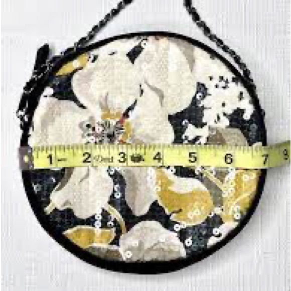 Vera Bradley Magnolia 7" Round Sparkly Sequin Crossbody Bag Purse W/ chain strap - Picture 3 of 4
